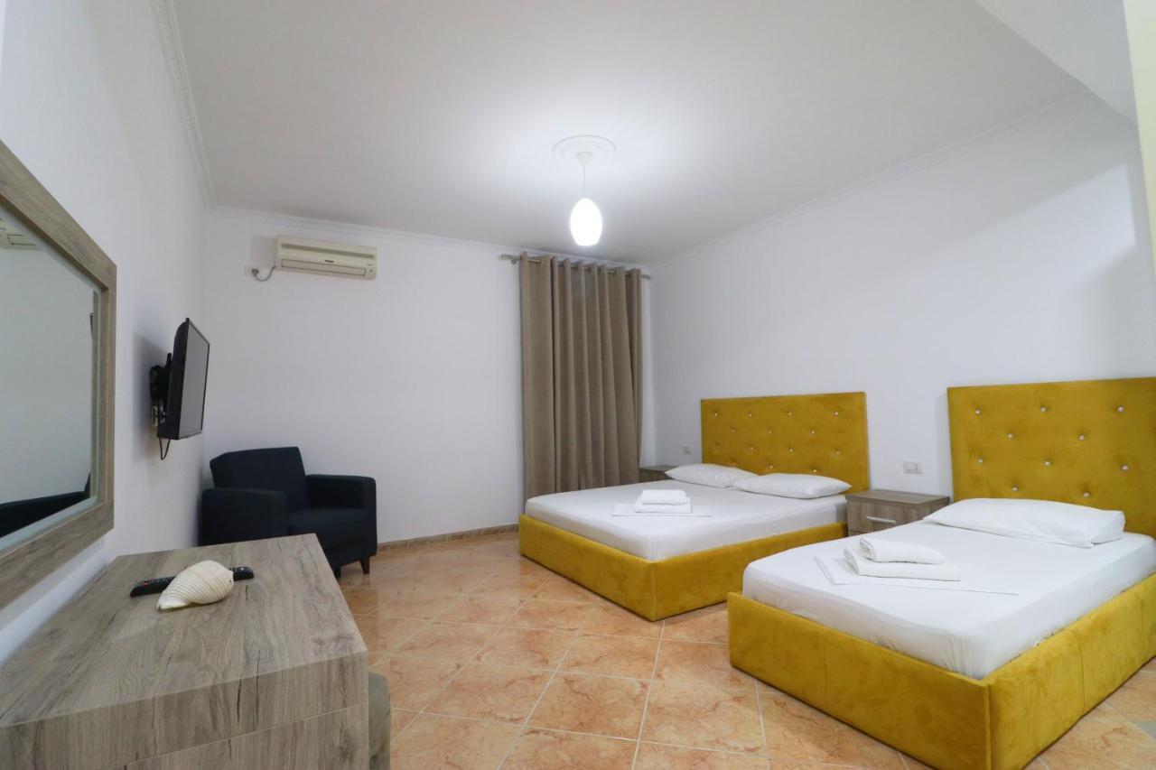 Hotel Kristal Vlore Bagian luar foto