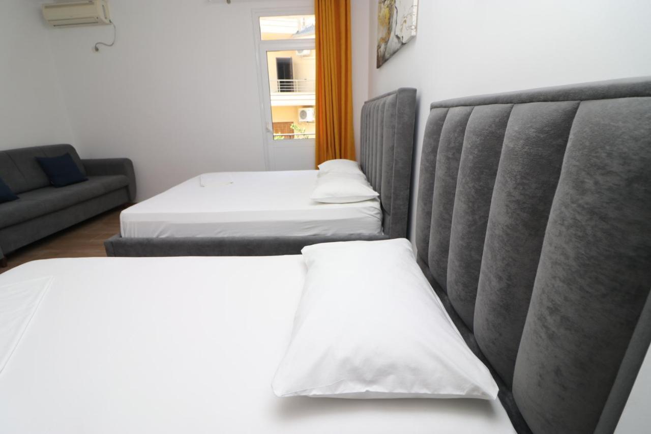 Hotel Kristal Vlore Bagian luar foto