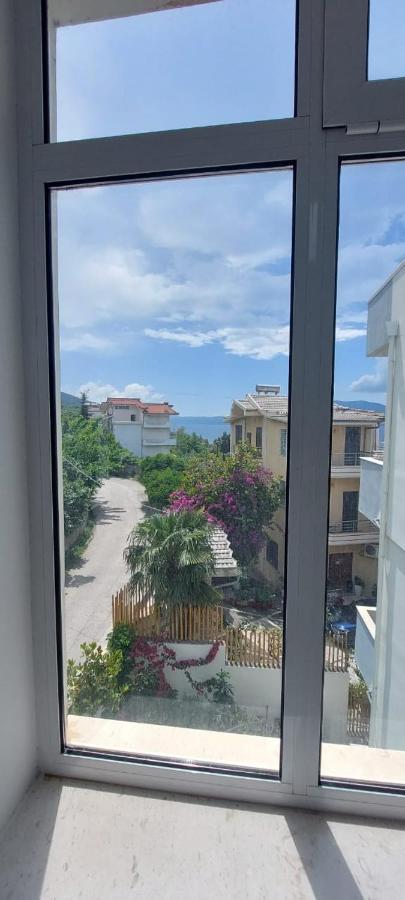 Hotel Kristal Vlore Bagian luar foto